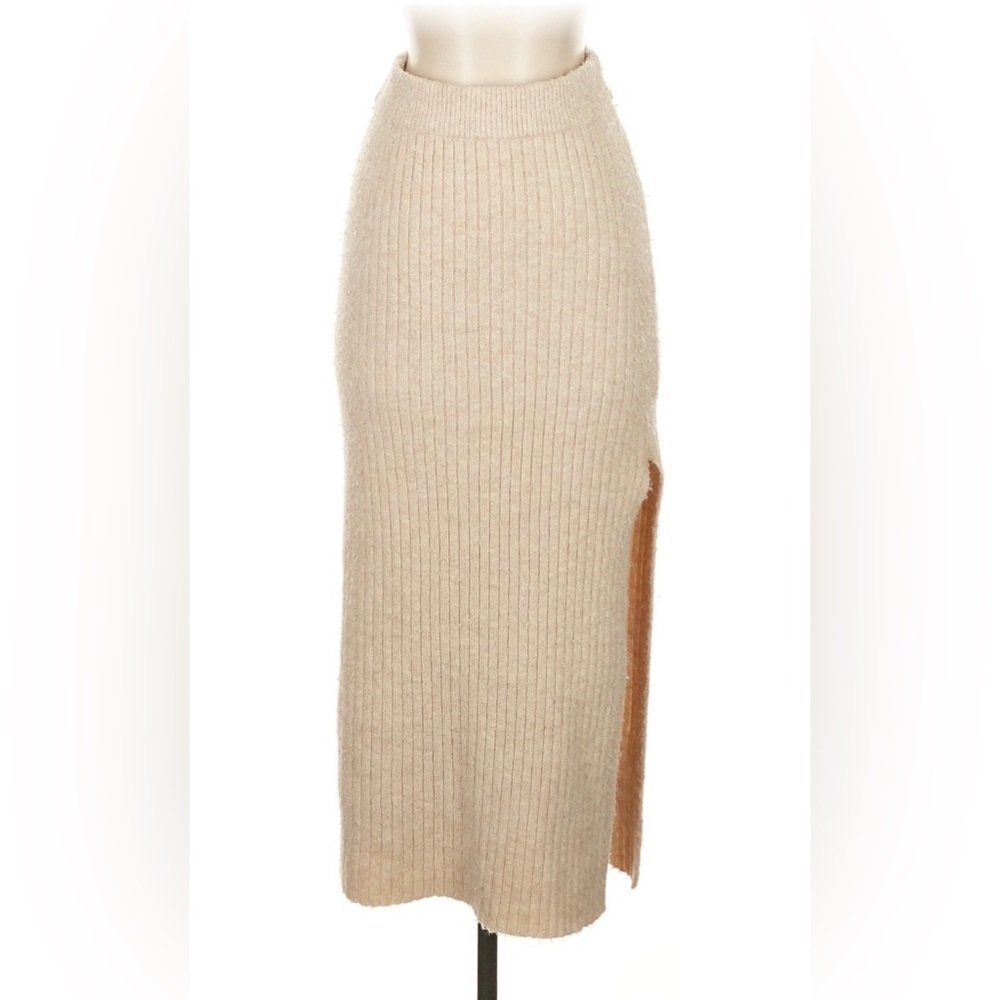 American Eagle Cream Ribbed Knit Skirt